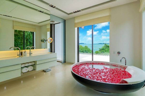 Stunning Beachfront Luxury Villa In Cape Yamu Phuket (17)