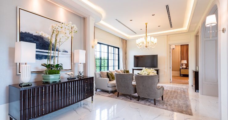 Modern 4-Bedroom Luxury Villa for Sale in Bangkok (14)