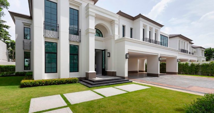 Modern 4-Bedroom Luxury Villa for Sale in Bangkok (6)